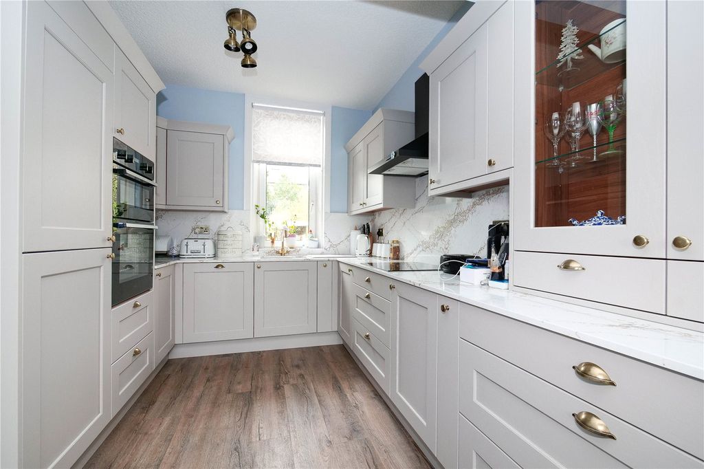 Property photo 3 of 24 Picture No. 22