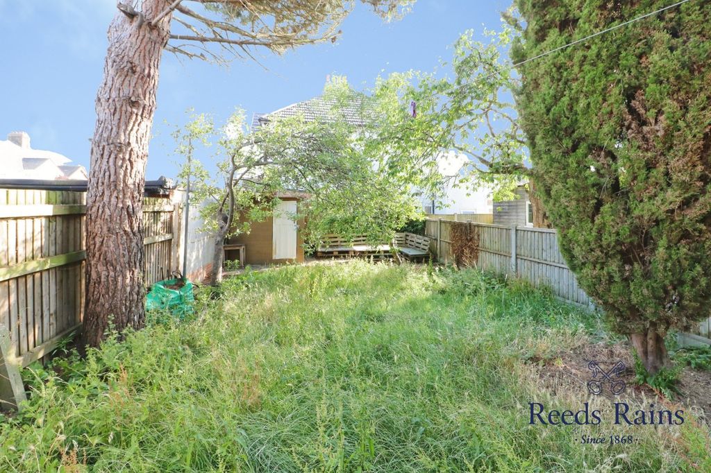 Property photo 2 of 13 Picture No. 07
