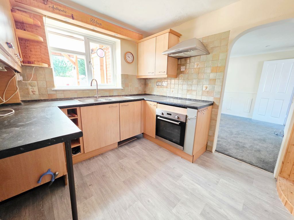 Property photo 2 of 14