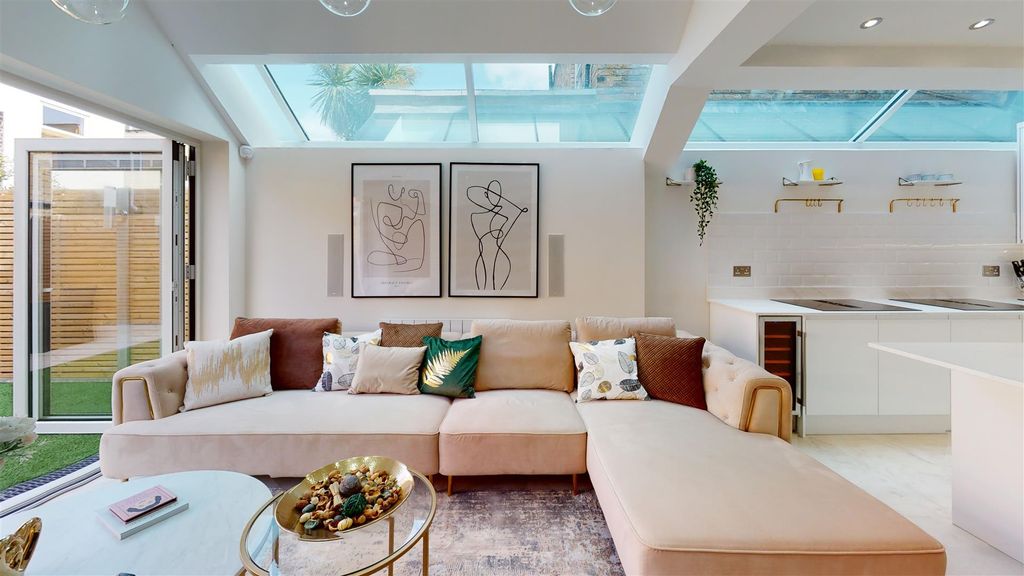 Property photo 1 of 14 1. Lochaline-Street-Living-Room.Jpg