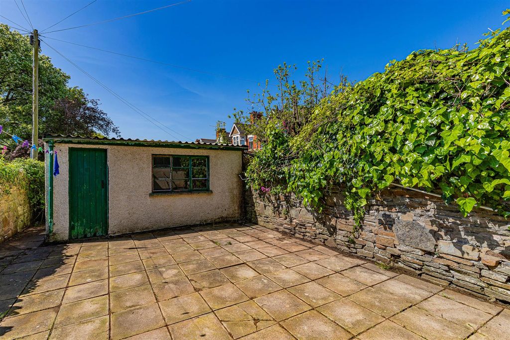 Property photo 3 of 15 69 (13 Of 15).Jpg