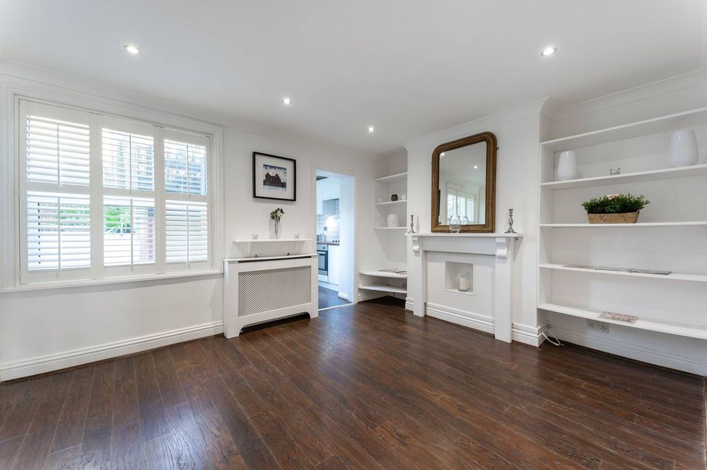 Property photo 1 of 9
