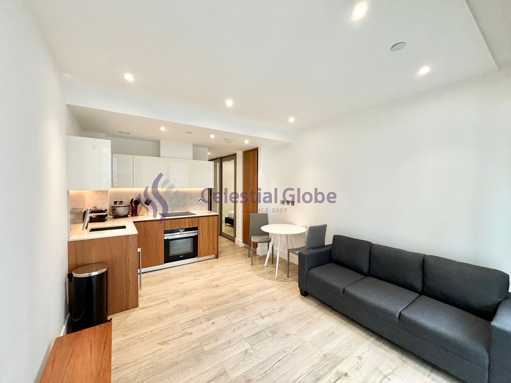 Property photo 1 of 9