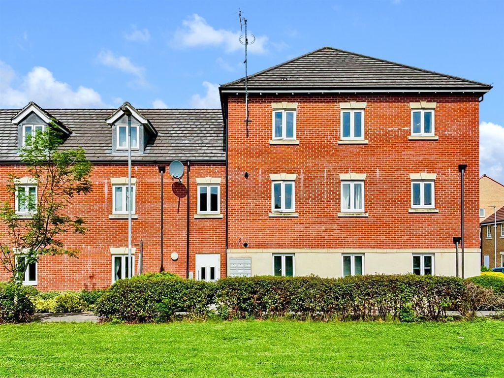 Property photo 1 of 14