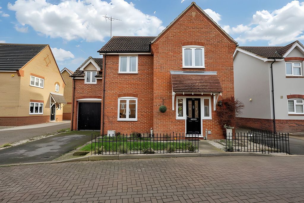 Property photo 1 of 36