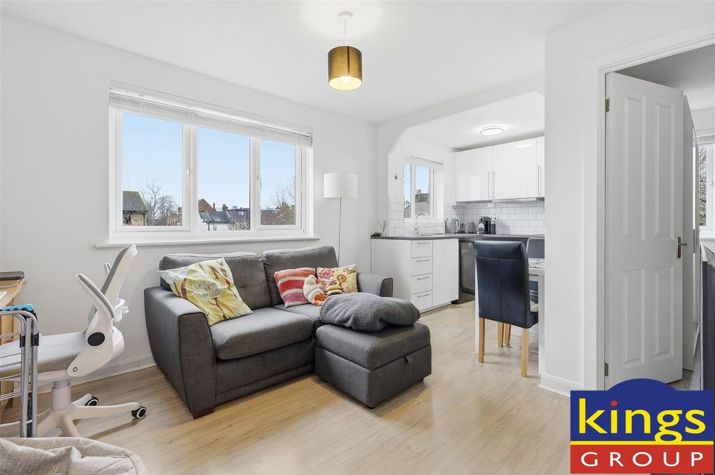 Property photo 2 of 10 Img_2059.Jpg