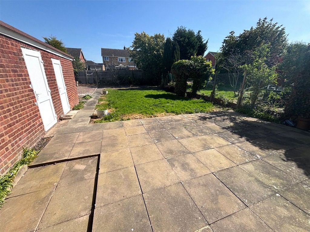 Property photo 3 of 12 Picture No. 02