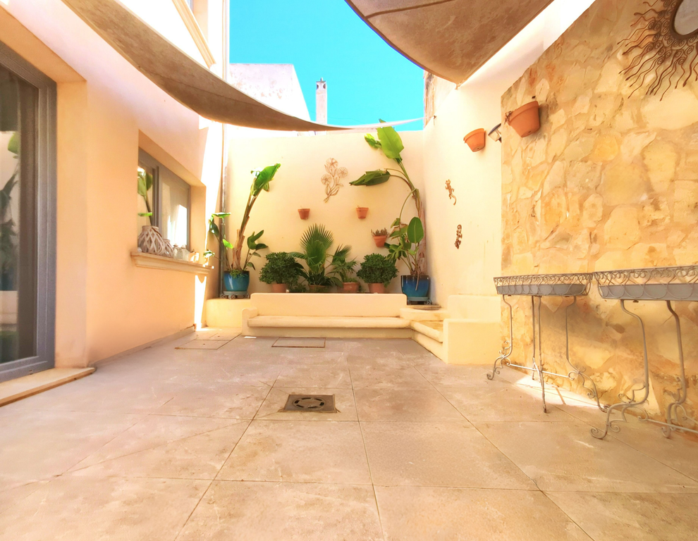 Property photo 3 of 24 03.Png