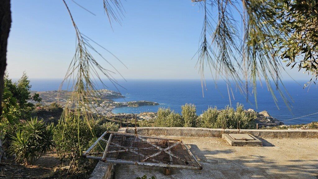 Property photo 1 of 21 For Sale Maisonette 180 m² In Crete