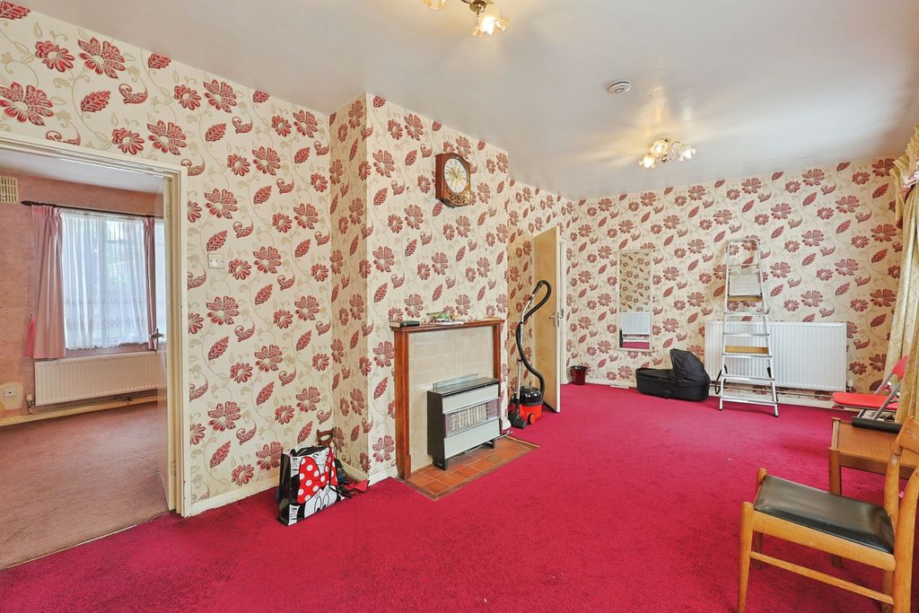 Property photo 2 of 20 Reception Room
