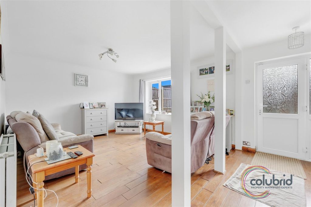 Property photo 3 of 18 0G1A2760-0G1A2764.Jpg