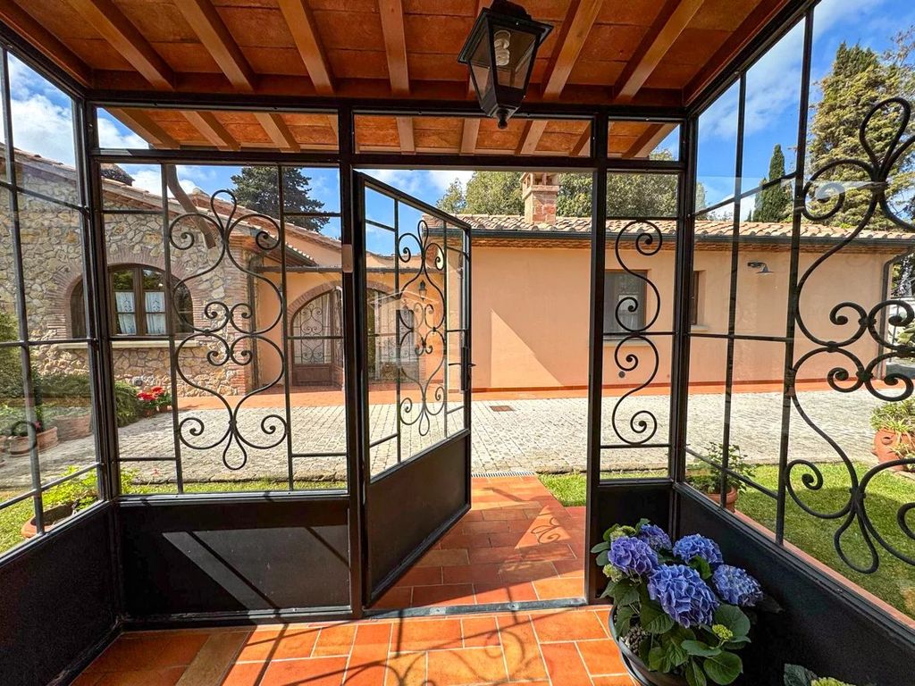 Property photo 1 of 81