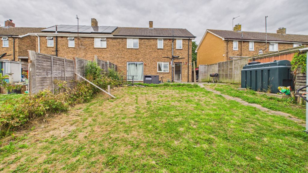 Property photo 2 of 18 Cam04968G0-Pr0137-Still019