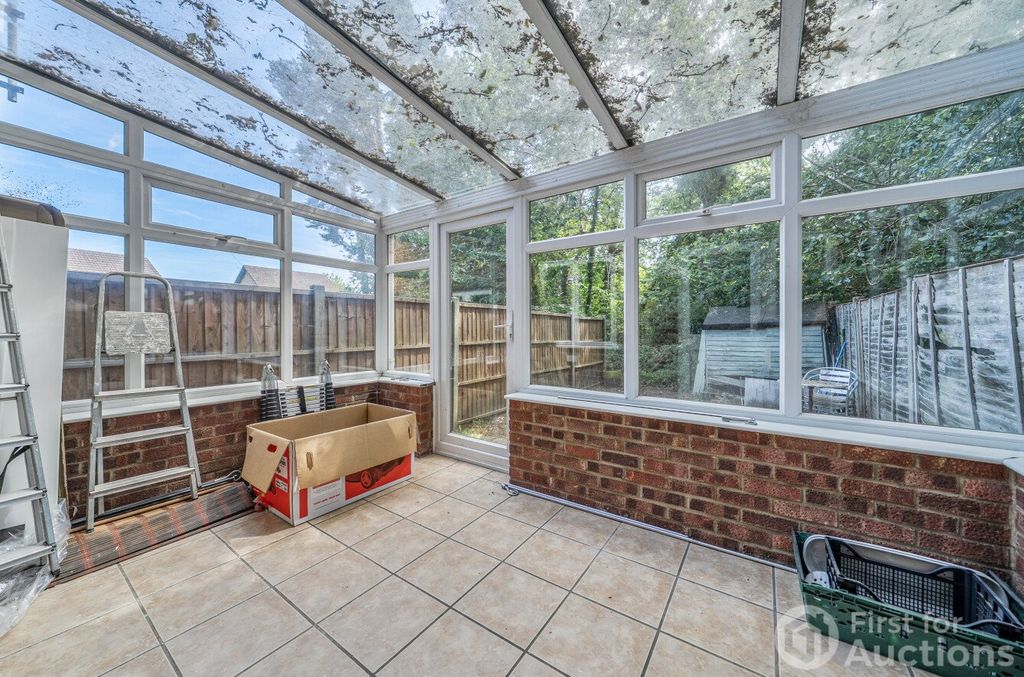 Property photo 3 of 10 3