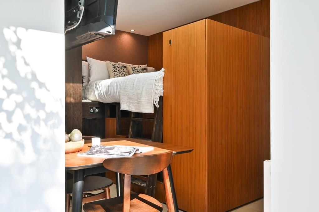 Property photo 3 of 6