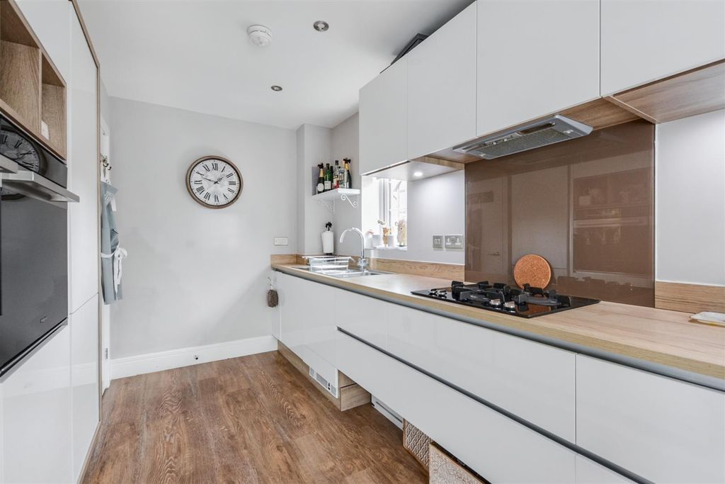 Property photo 3 of 32 Kitchen Diner_2.Jpeg