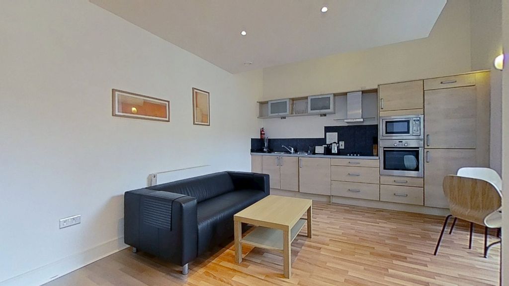 Property photo 3 of 10 Photo 3