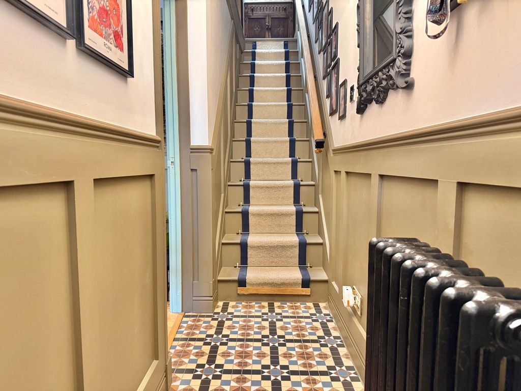 Property photo 2 of 29