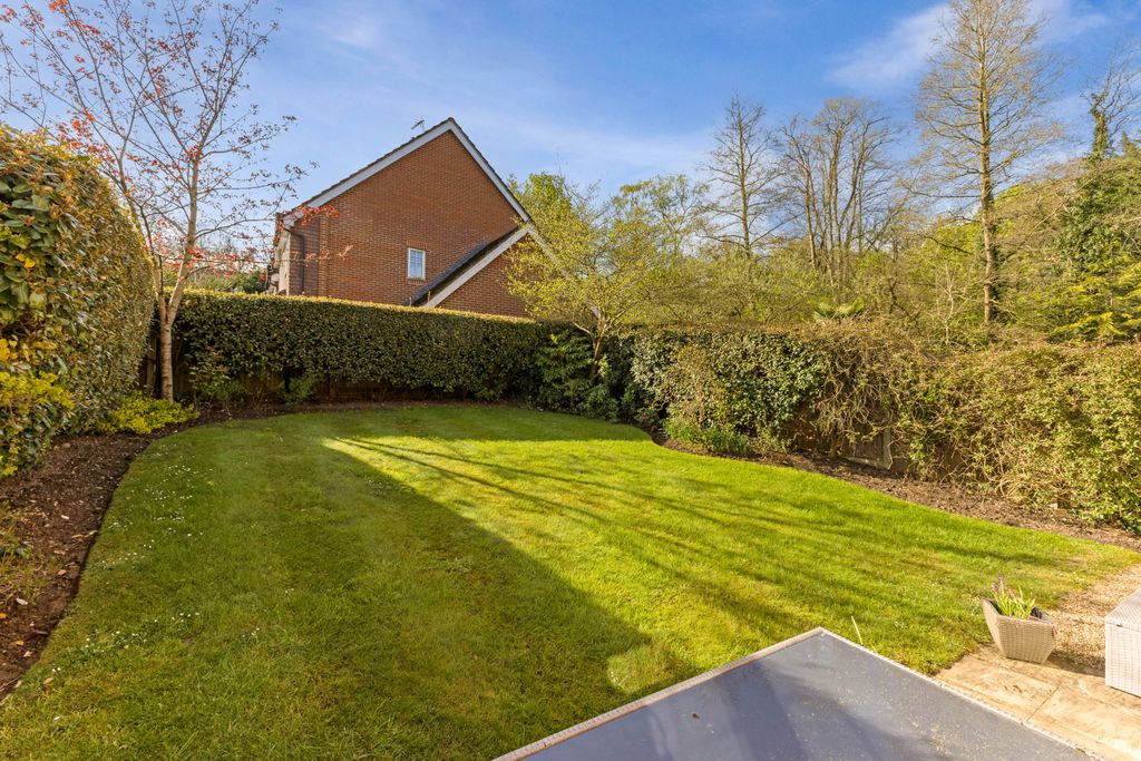 Property photo 3 of 18