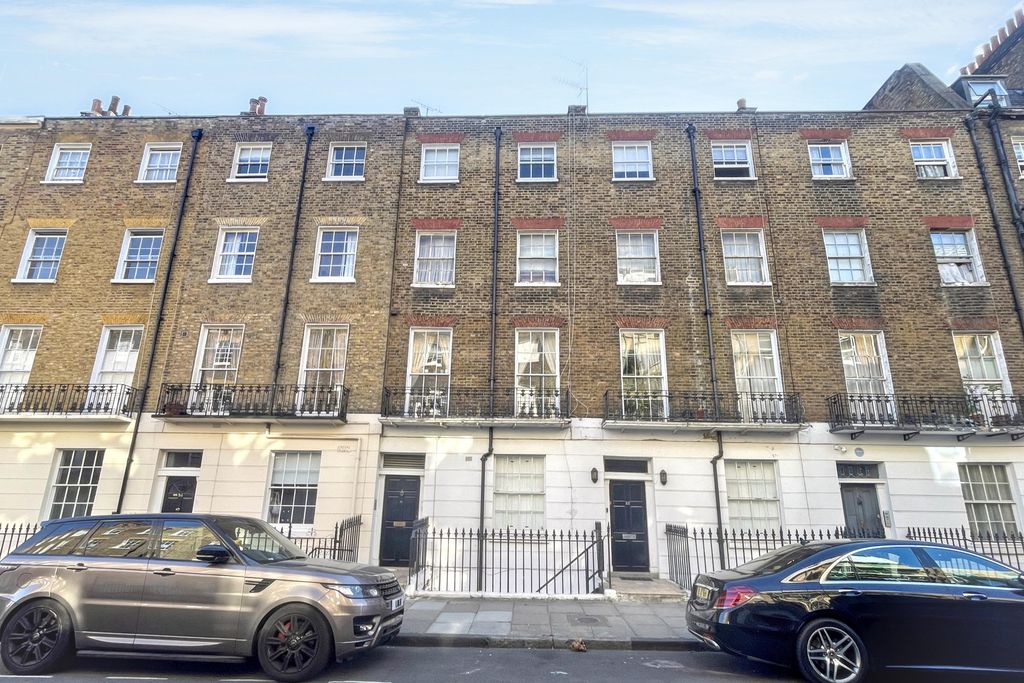 Property photo 1 of 15 Flat 2, 86 Balcombe Street, Marylebone, London, Nw1 6Ne