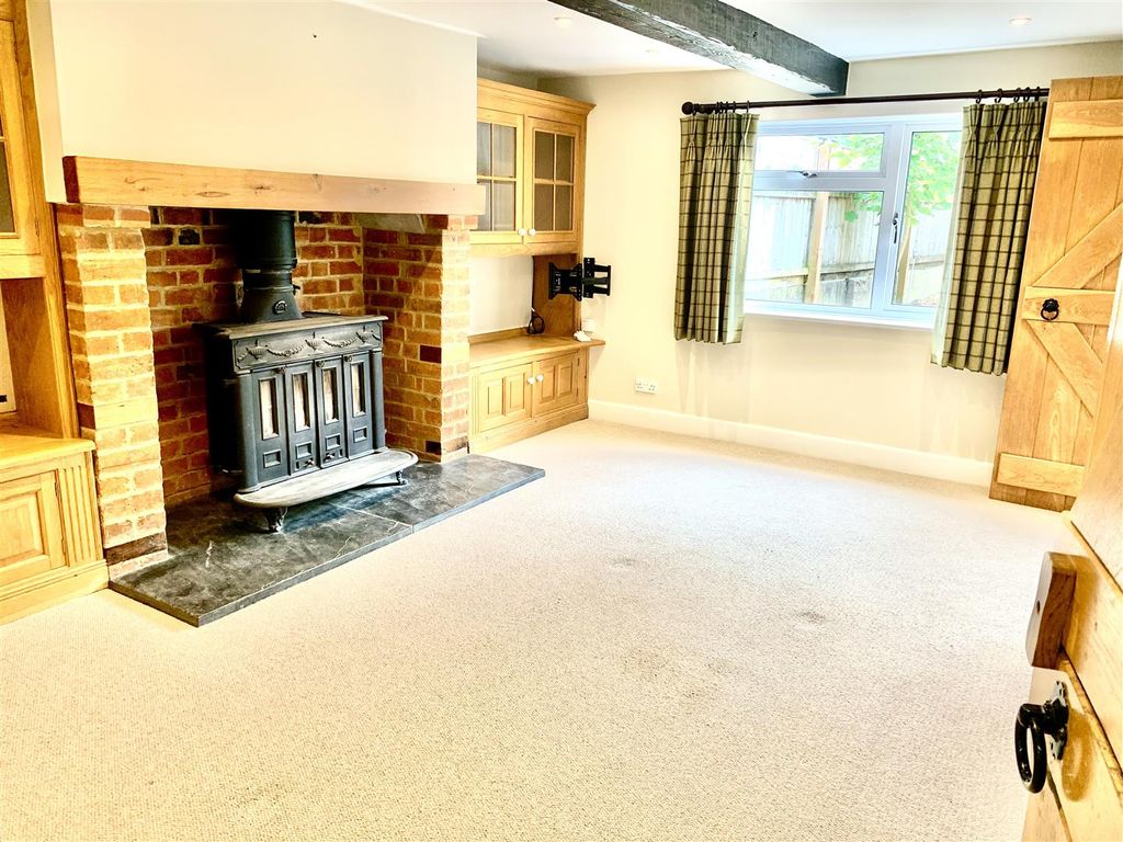 Property photo 1 of 13 4J9.Jpeg