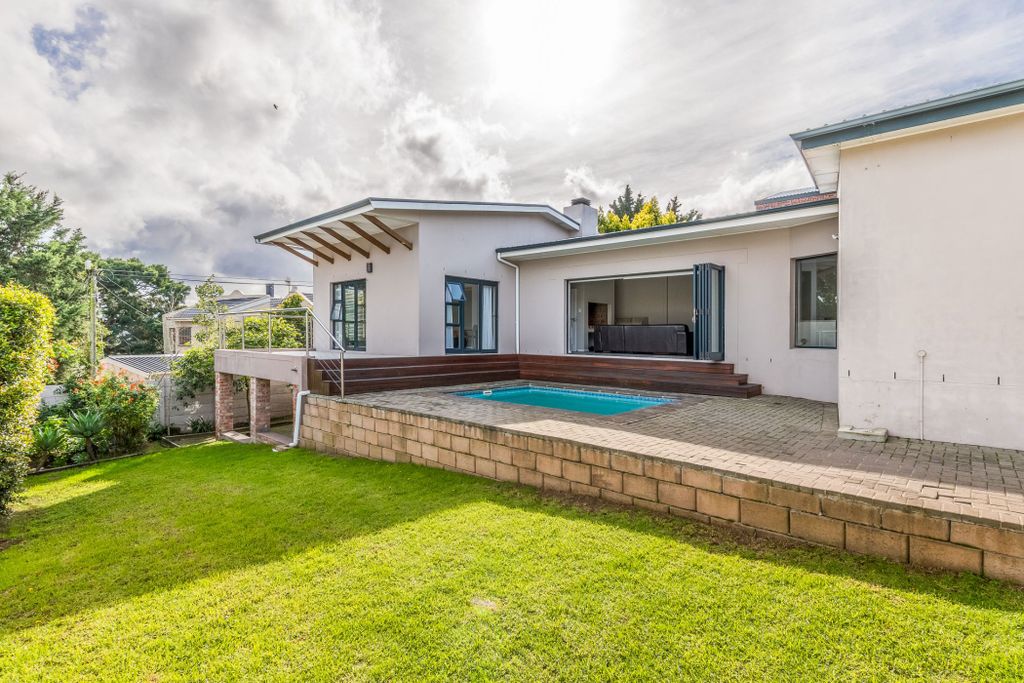 Property photo 2 of 27 1Bc1706981