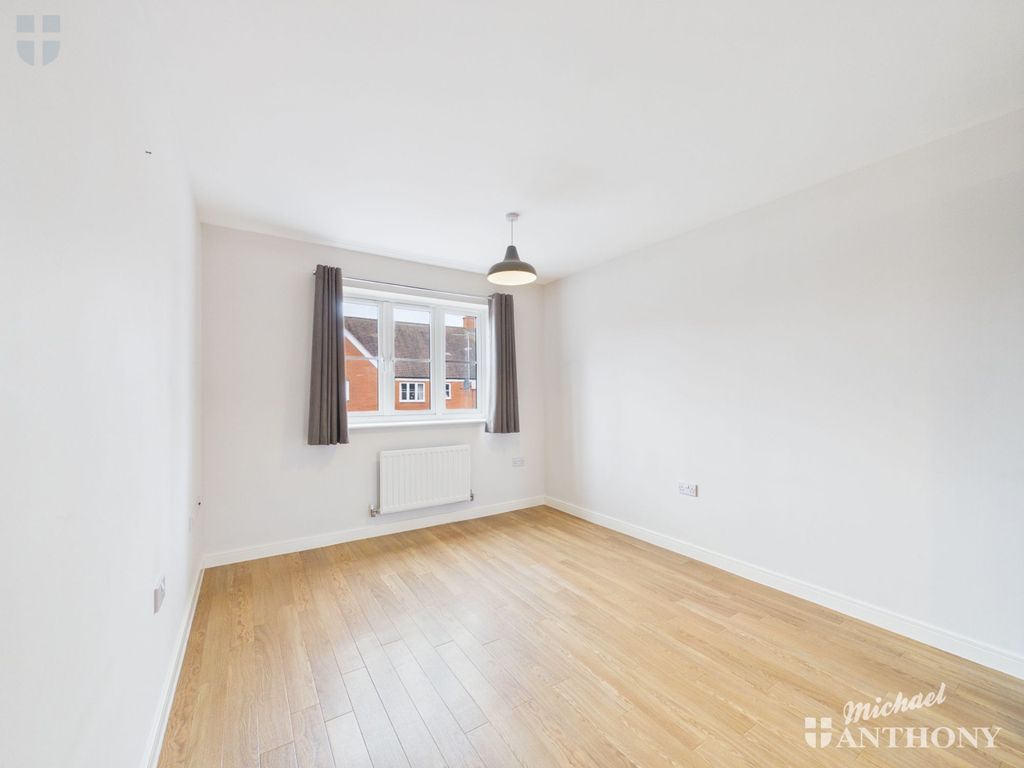 Property photo 2 of 7 Cam03218G0-Pr0940-Still001