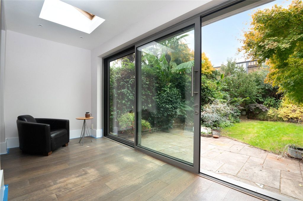 Property photo 2 of 19 Picture No. 6