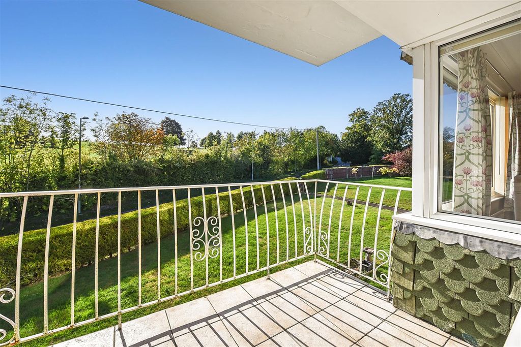 Property photo 2 of 22 Ph14_6220900.Jpg