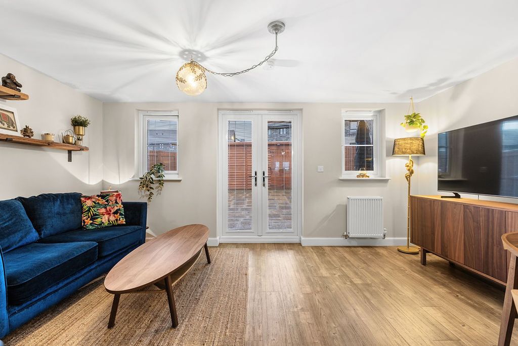 Property photo 2 of 29