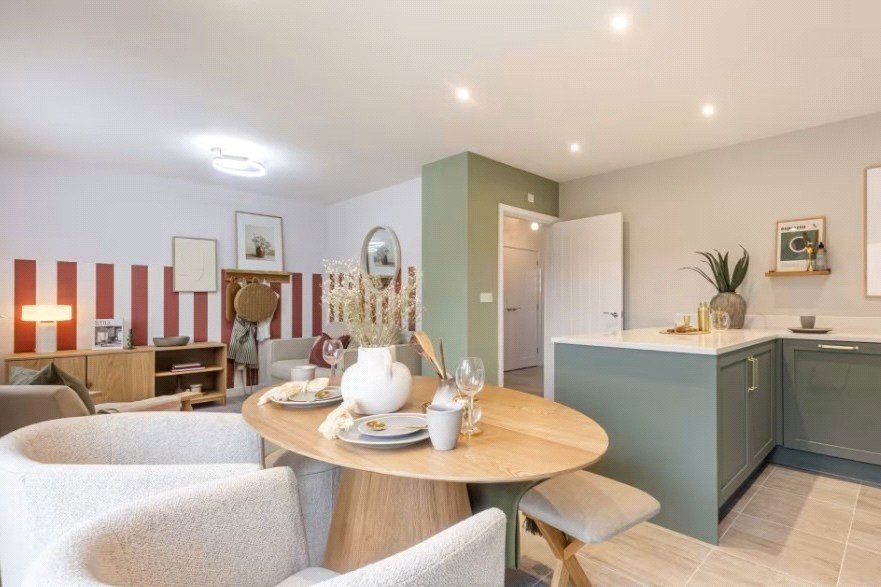 Property photo 2 of 11 Kitchen/Dining