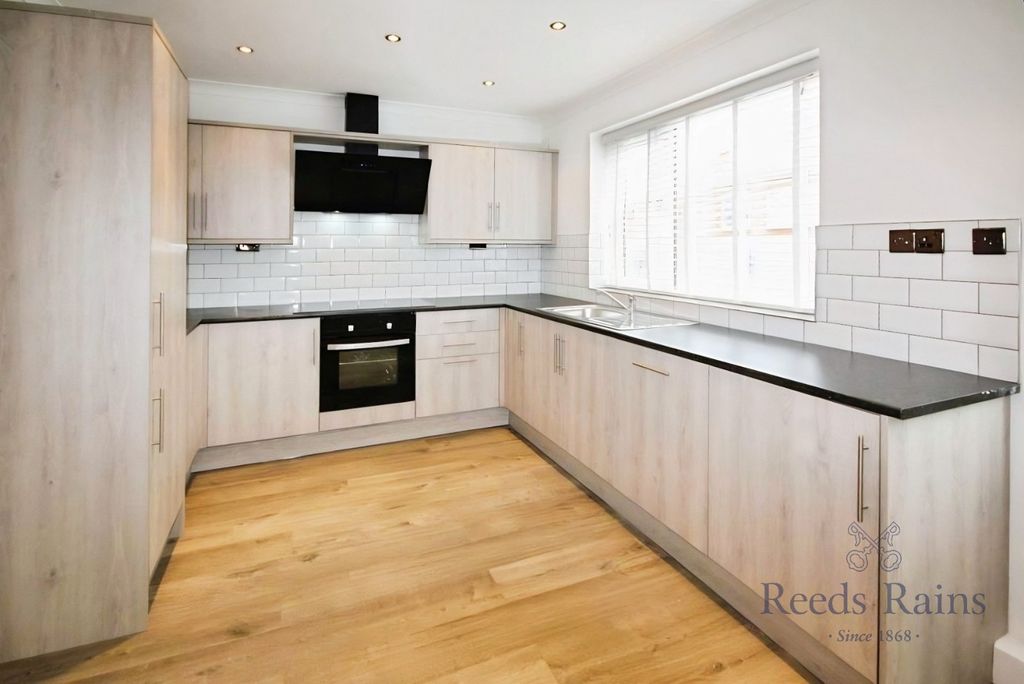 Property photo 3 of 11 Picture No. 09