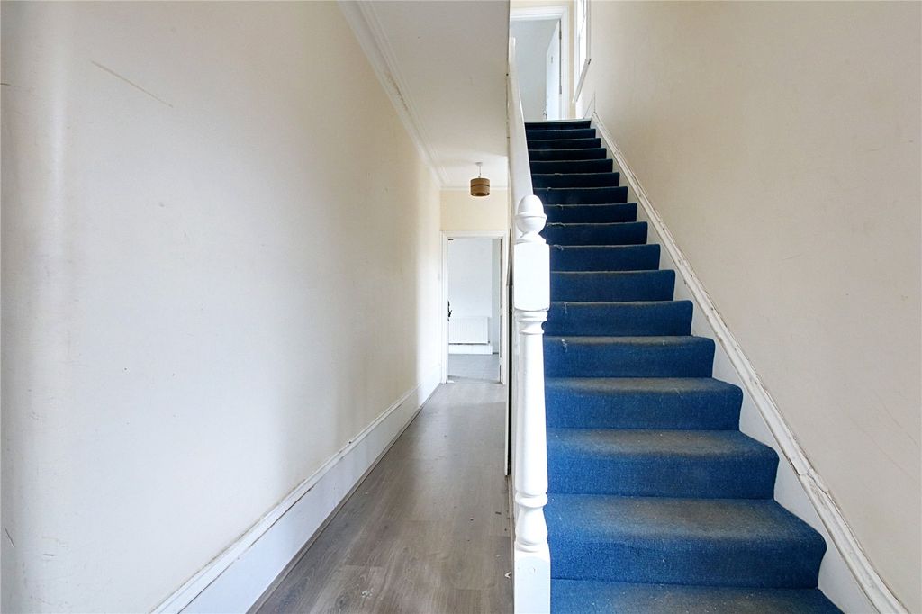 Property photo 3 of 18 Picture No. 03