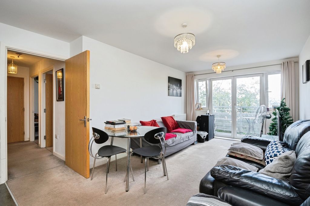 Property photo 2 of 13 Pbox-Img.Jpg