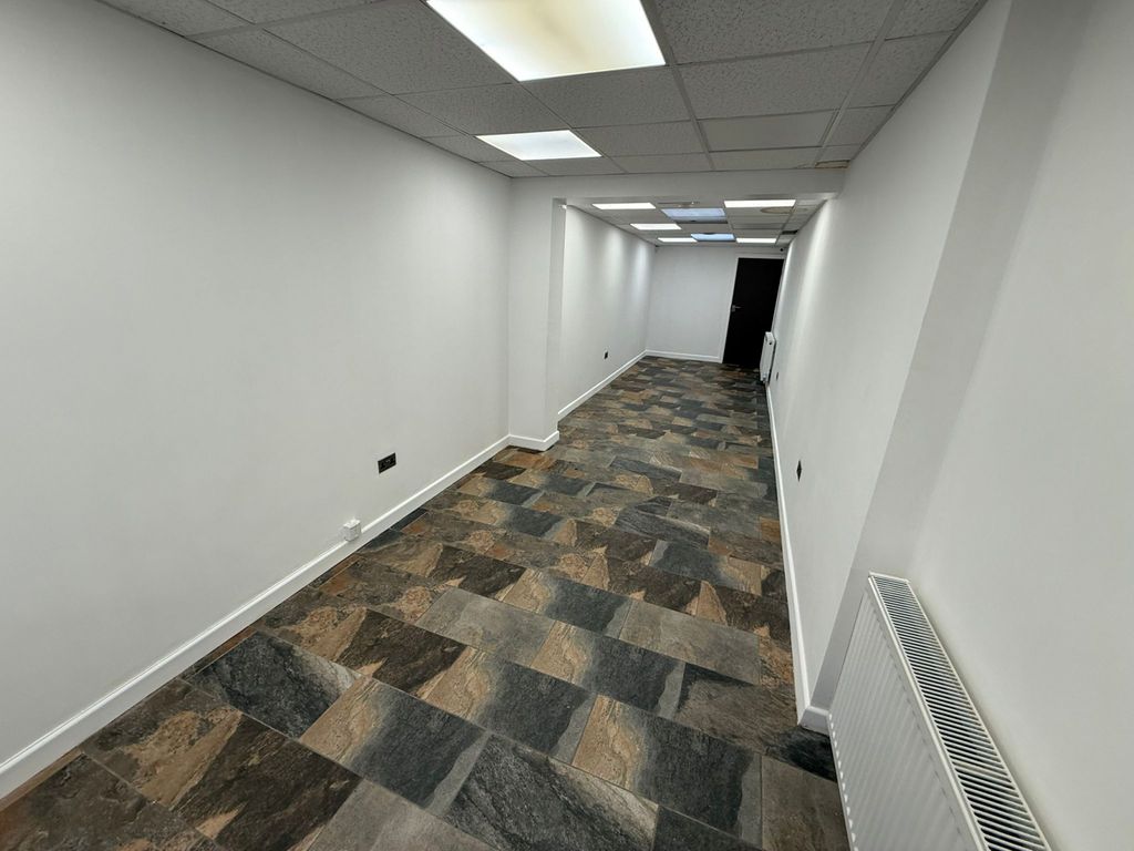 Property photo 3 of 16 Gallery