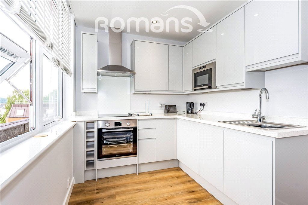 Property photo 1 of 7 Kitchen