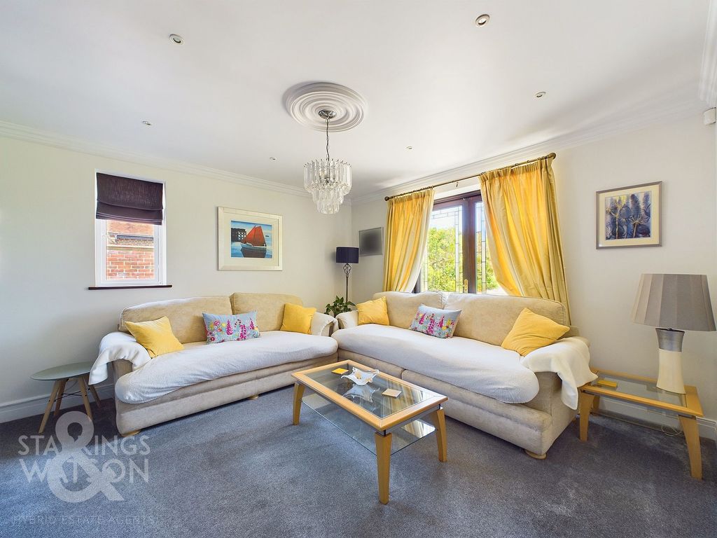 Property photo 3 of 38