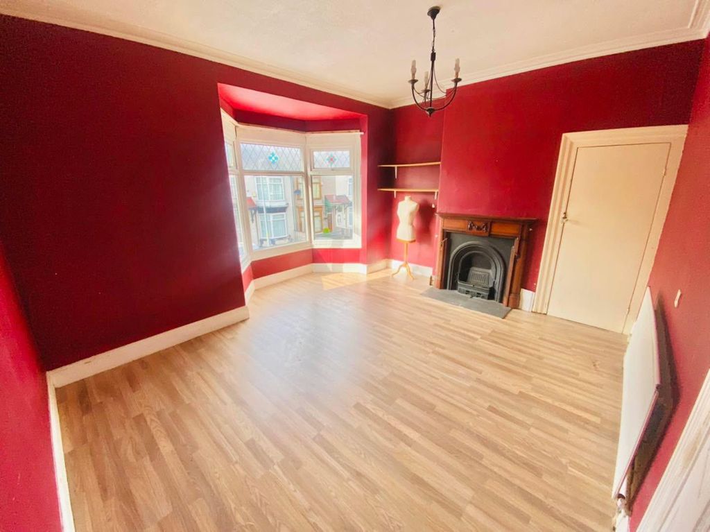 Property photo 3 of 13