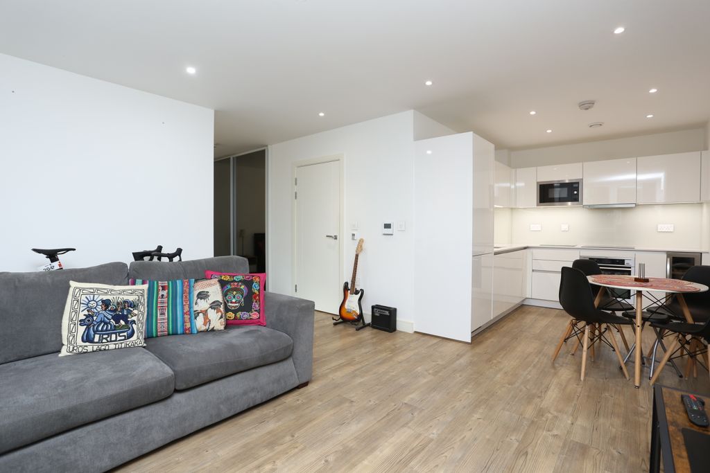 Property photo 1 of 17 8F06c32E9cc3Fbc67Dcfa2A80Ff0Dbb3Ac3513F4.Jpg