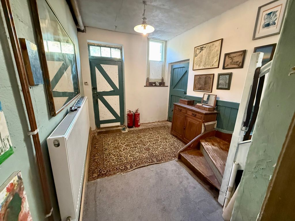 Property photo 3 of 24