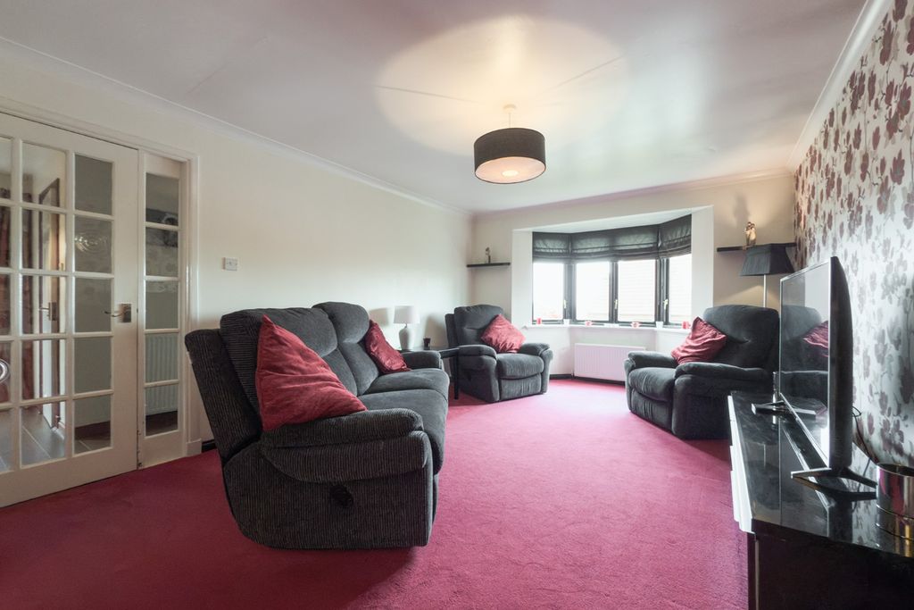 Property photo 3 of 23 4331995