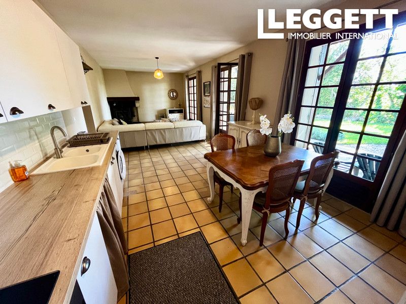 Property photo 2 of 10