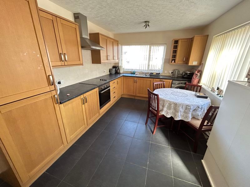 Additional image 7 of 2 bed flat for saleTrinity Crescent, West Shore, Llandudno LL30