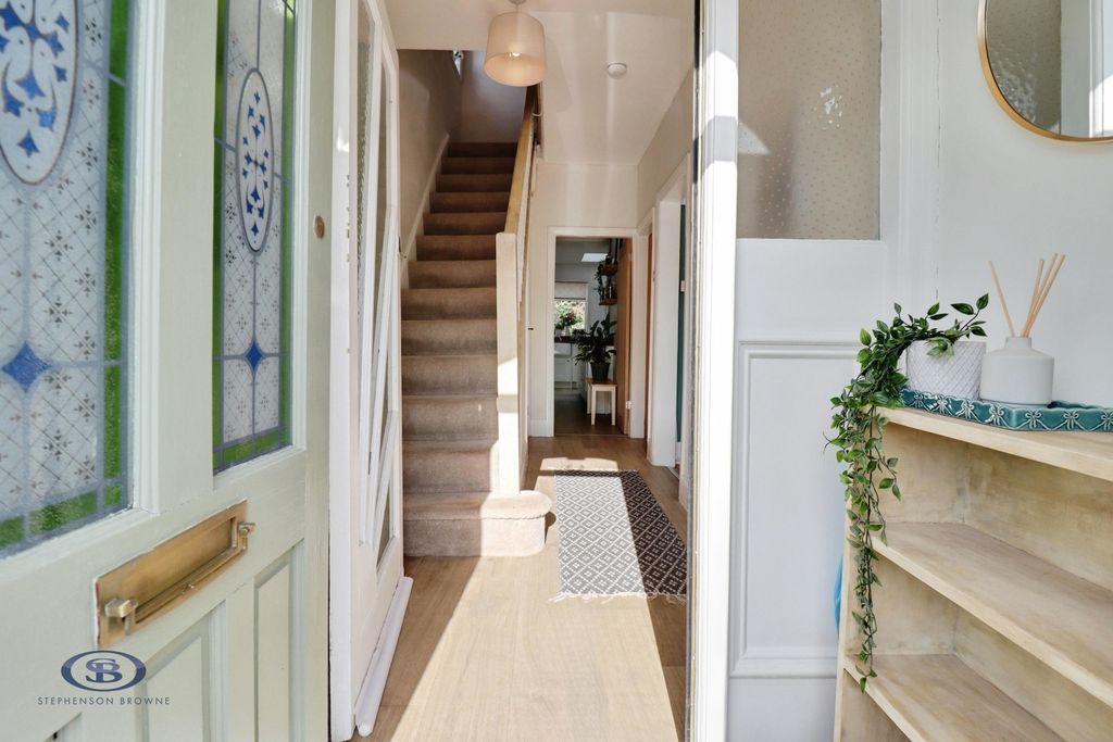 Property photo 2 of 30 Pbox-Img.Jpg