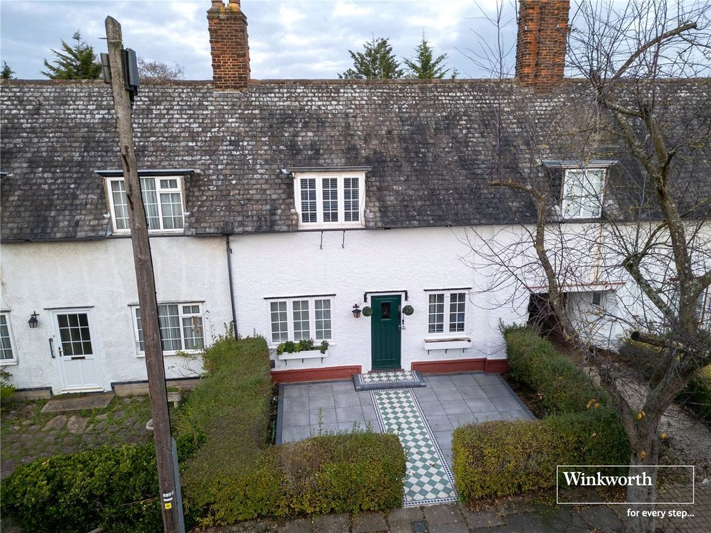 Property photo 1 of 8 Front