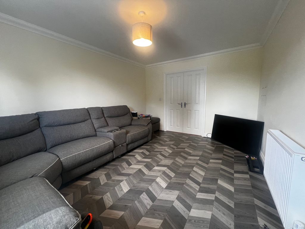 Property photo 3 of 12 Img_7498