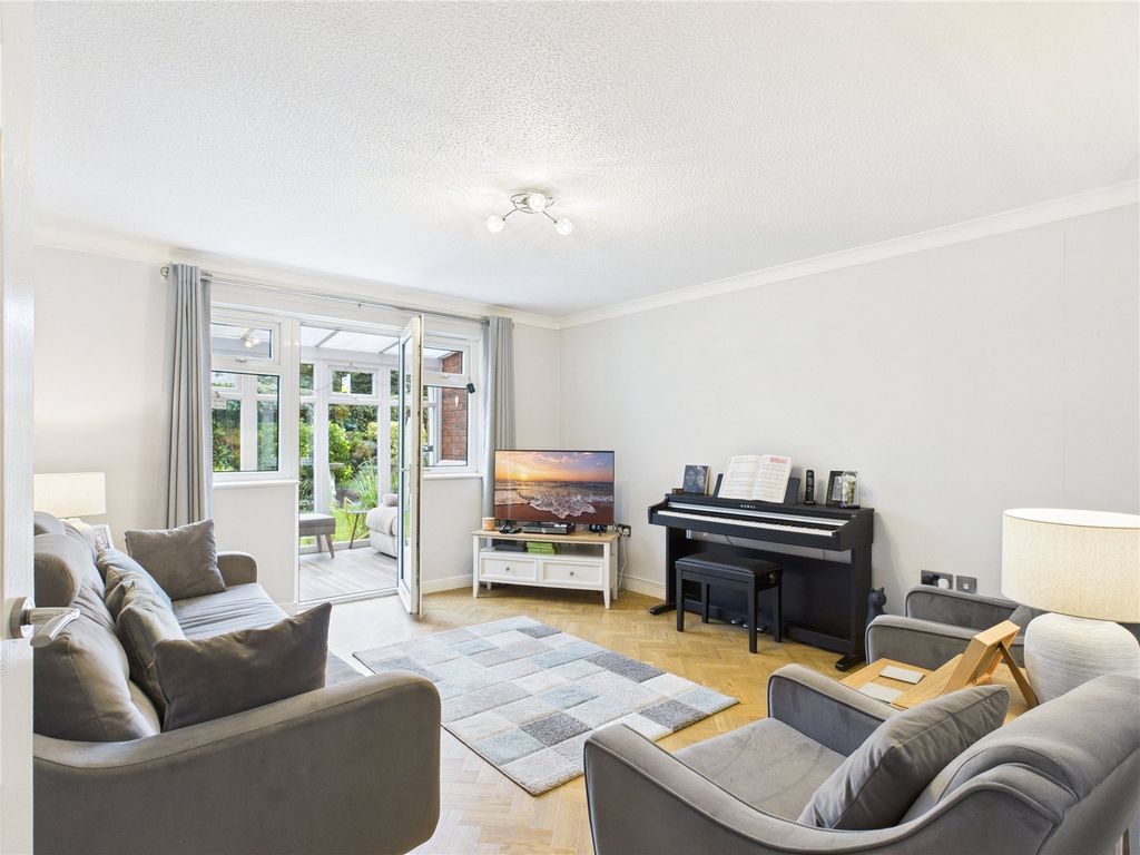 Property photo 3 of 13 Picture No. 10