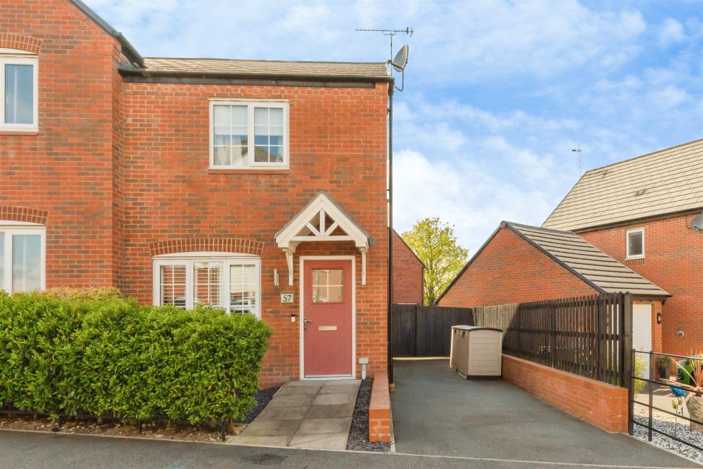 Property photo 1 of 15 Entrance Door: