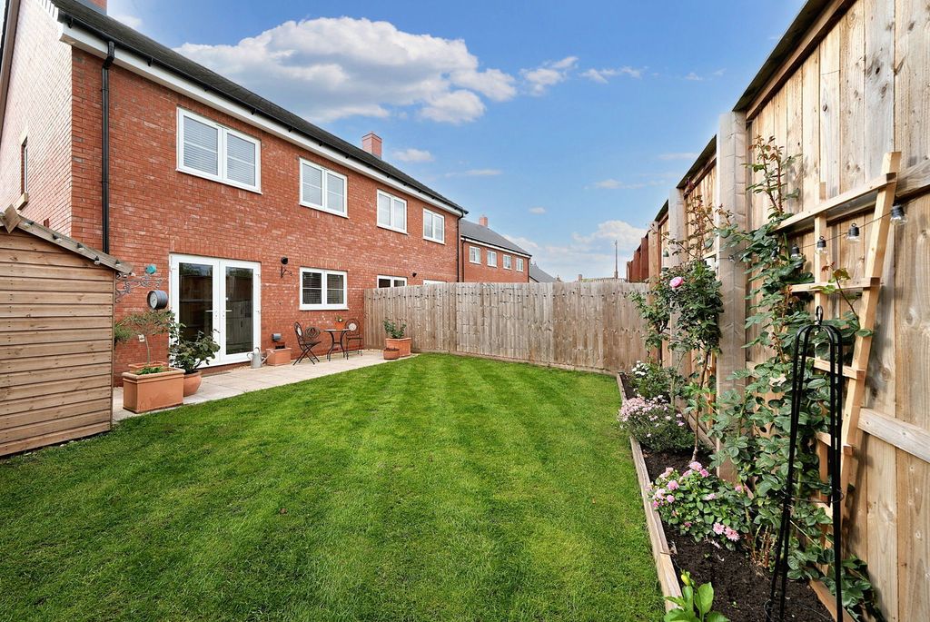 Property photo 3 of 31