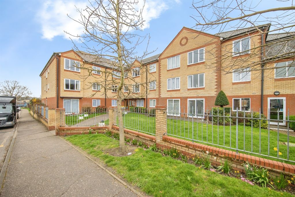 Property photo 1 of 13